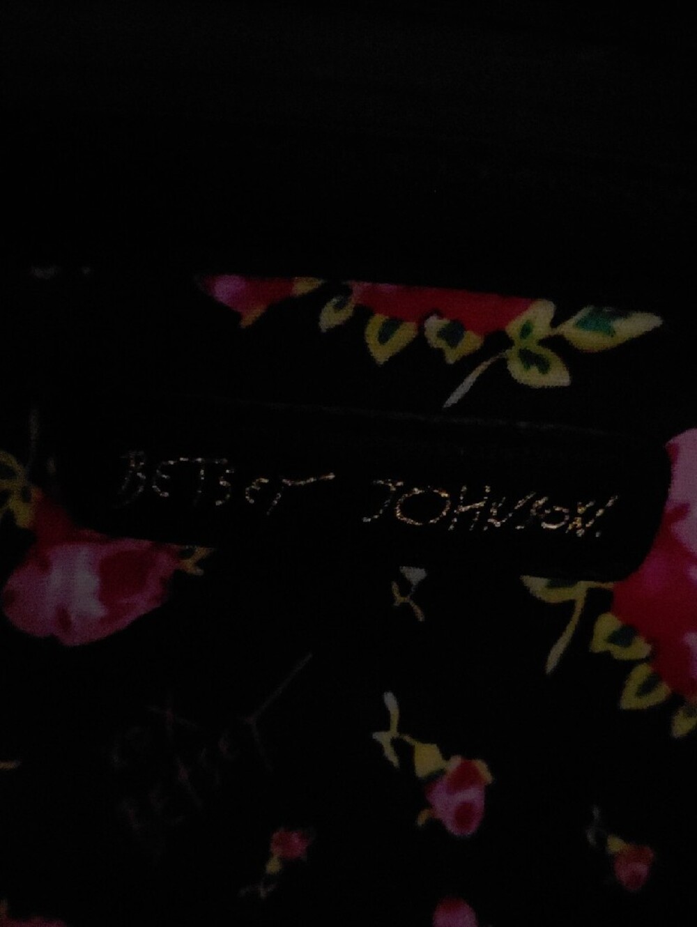 Betsey Johnson Black Floral Tote with White Rose Print and Bow Accent NWOT - Picture 9 of 10